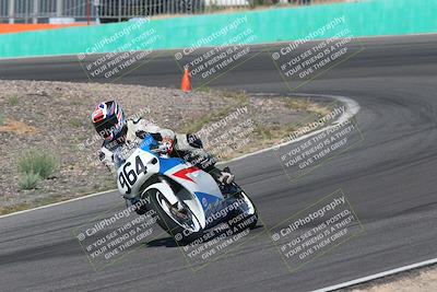 media/Apr-20-2025-AHRMA (Sun) [[393a79c373]]/Race/group 10 early race/Turn 4b/